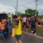 Slippery smash: Cha-am pickup crash leaves 12 workers injured | Thaiger