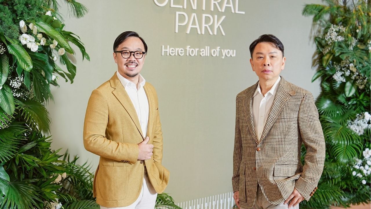 (Left to right) Kunayudh Dej-udom, Asset Director at Central Park, Central Pattana plc and Dr Nattakit Tangpoonsinthana, Chief Marketing Officer for Central Pattana plc