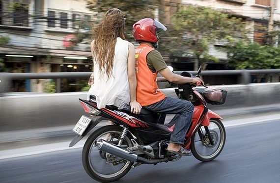 Bangkok crackdown targets rogue motorcycle taxis | News by Thaiger