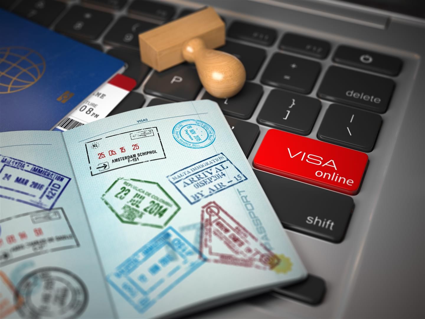 Pattaya panic: Visa crackdowns and QR codes shake expat life | News by Thaiger
