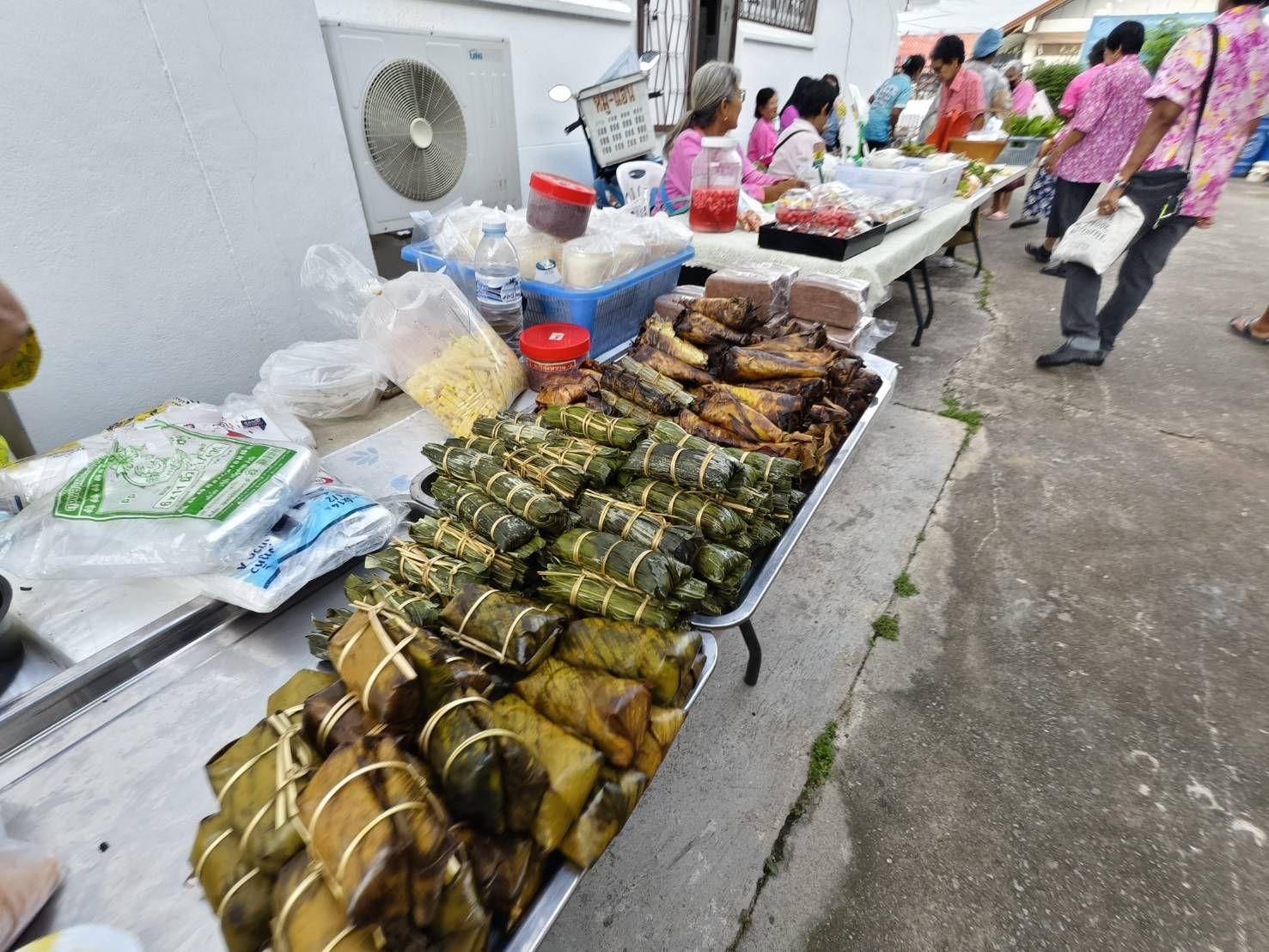 Chon Buri community market boosts local economy and spirit | News by Thaiger