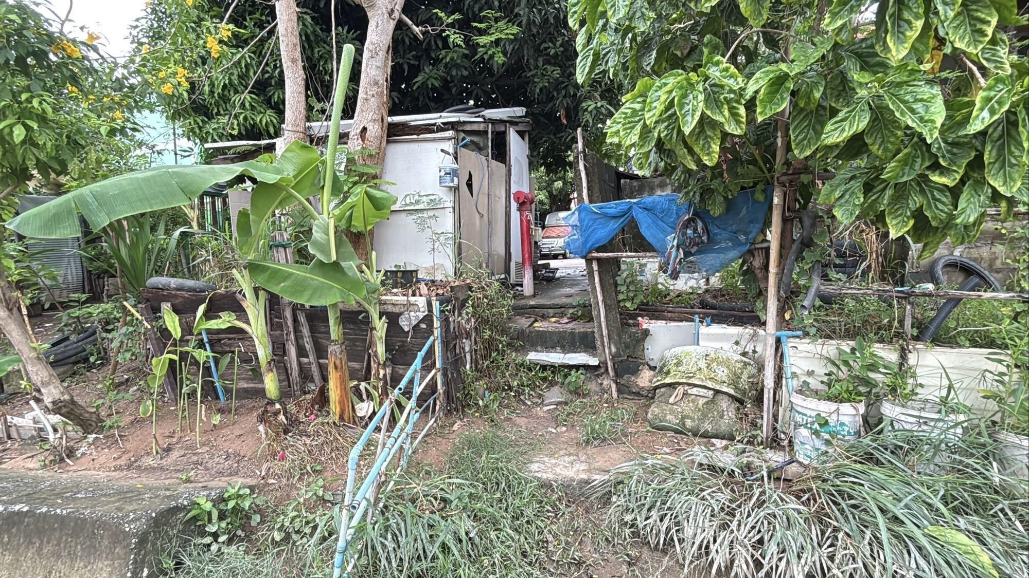 Tourists stranded as flash floods swamp Pattaya streets | News by Thaiger