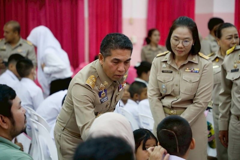 Scholarships awarded to 119 disabled children in Phuket | News by Thaiger
