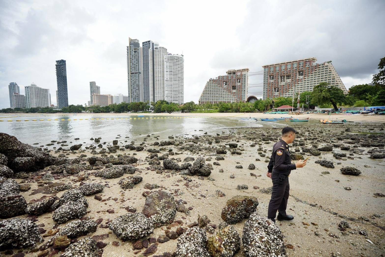 Rocks removed from Pattaya’s hidden beach over safety fears | News by Thaiger