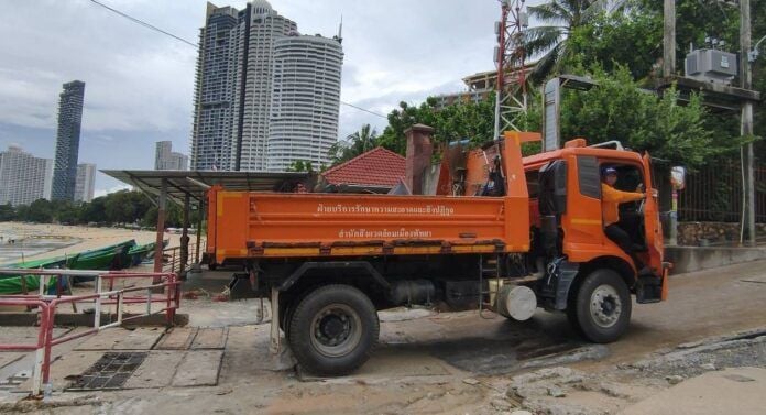 Rocks removed from Pattaya’s hidden beach over safety fears | News by Thaiger