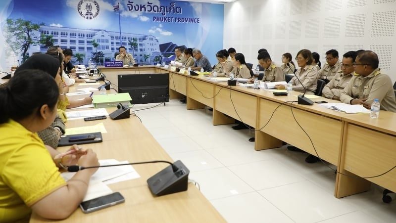 Phuket officials clash over Bang Tao building permit dispute | News by Thaiger