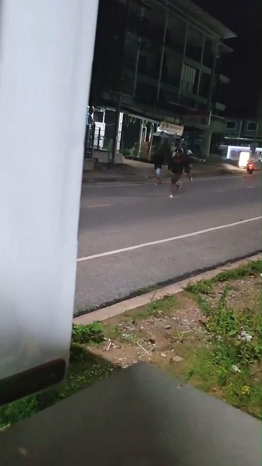 Pattaya teens terrorise street in explosive gang showdown | News by Thaiger