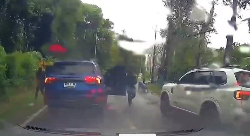 American tourist rammed off bike and robbed in Phuket attack | News by Thaiger