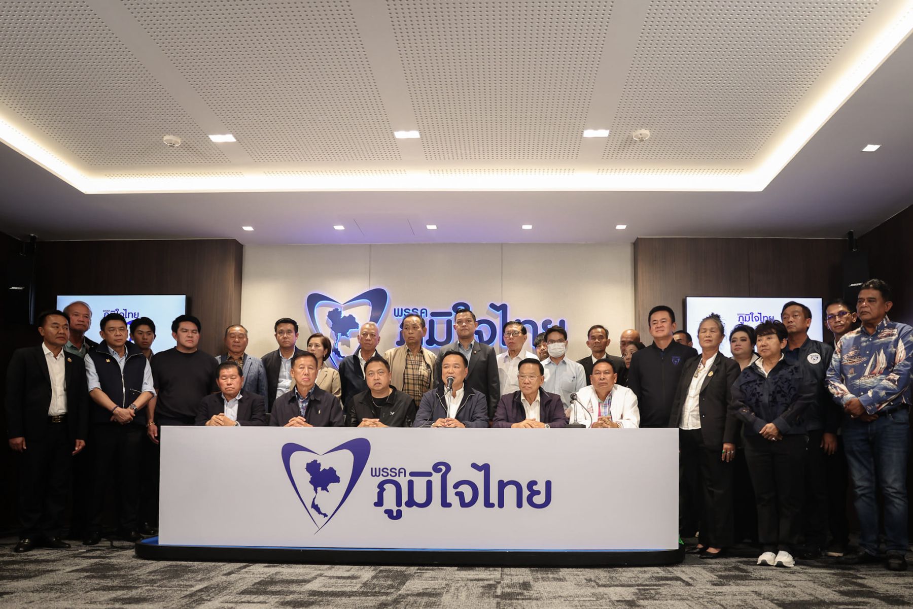People’s Party backs Anutin as PM under strict terms (video) | News by Thaiger