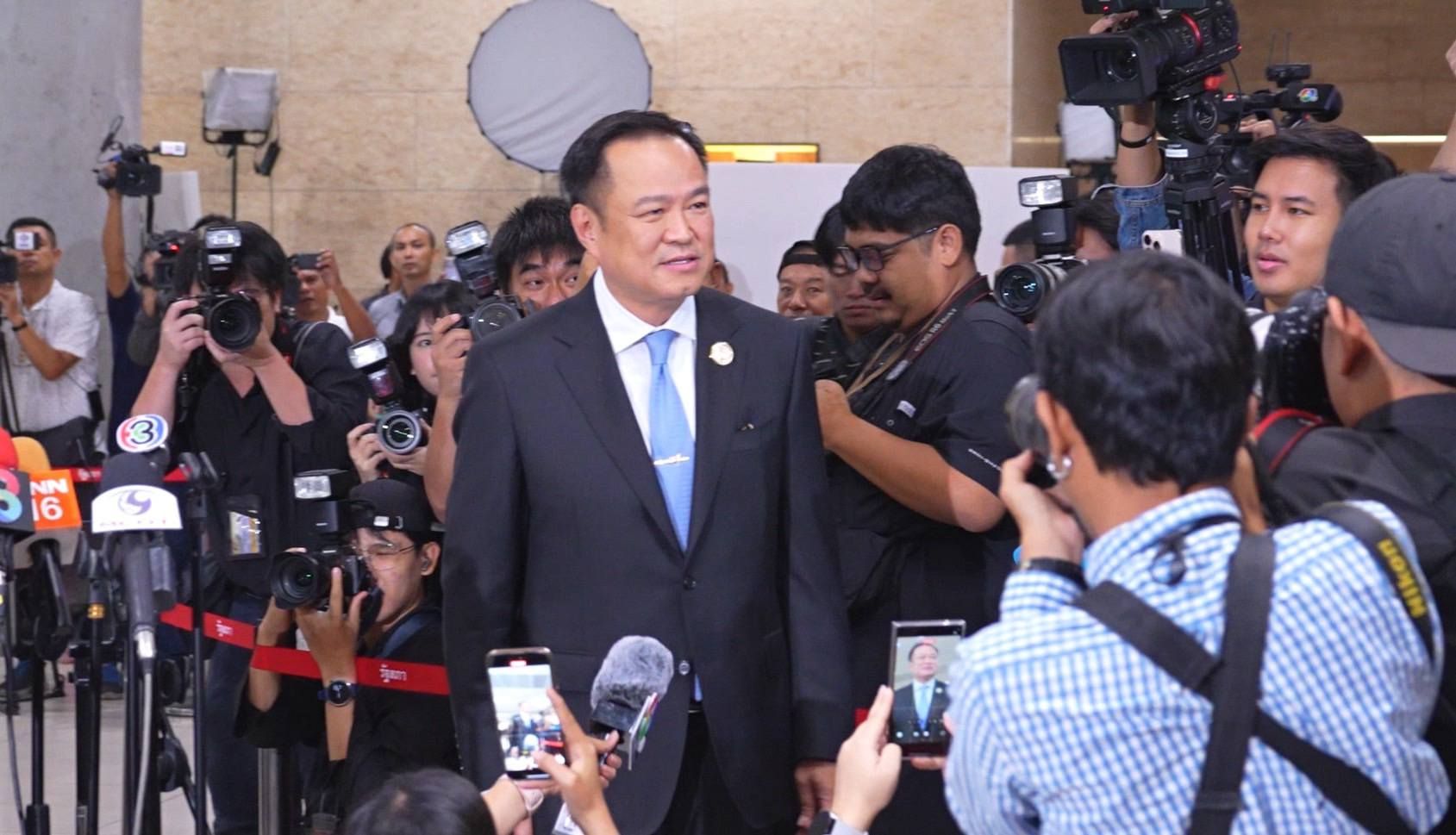 Anutin poised to take top job as PM vote nears | News by Thaiger