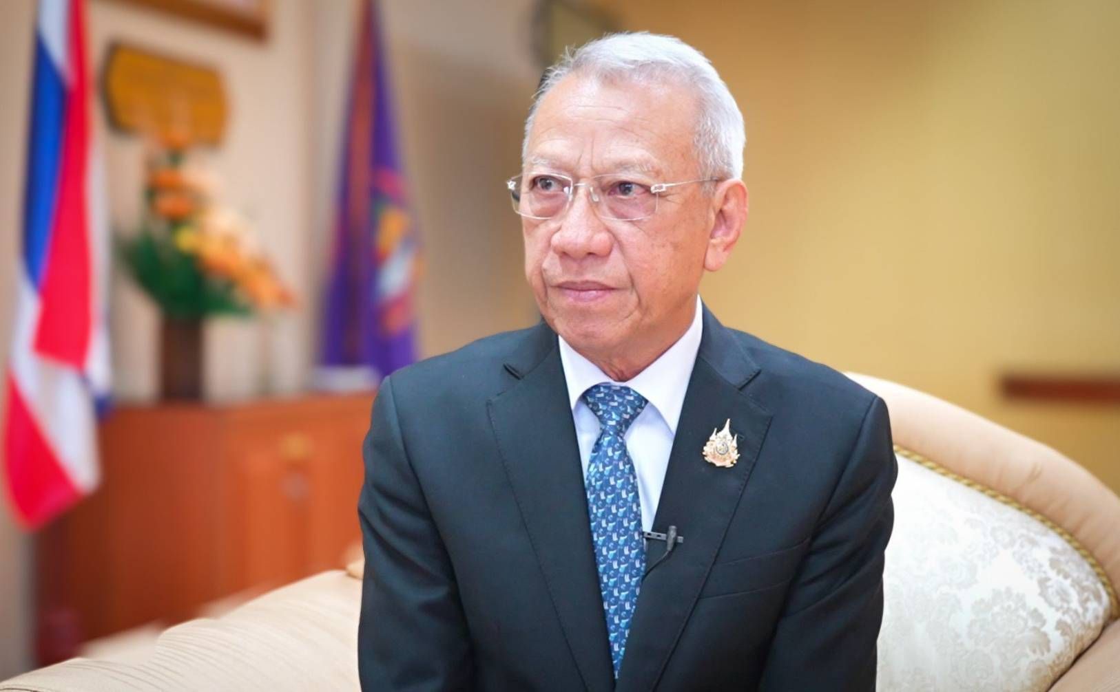 Thai-China rail delays pile up as minister faces tough test | News by Thaiger
