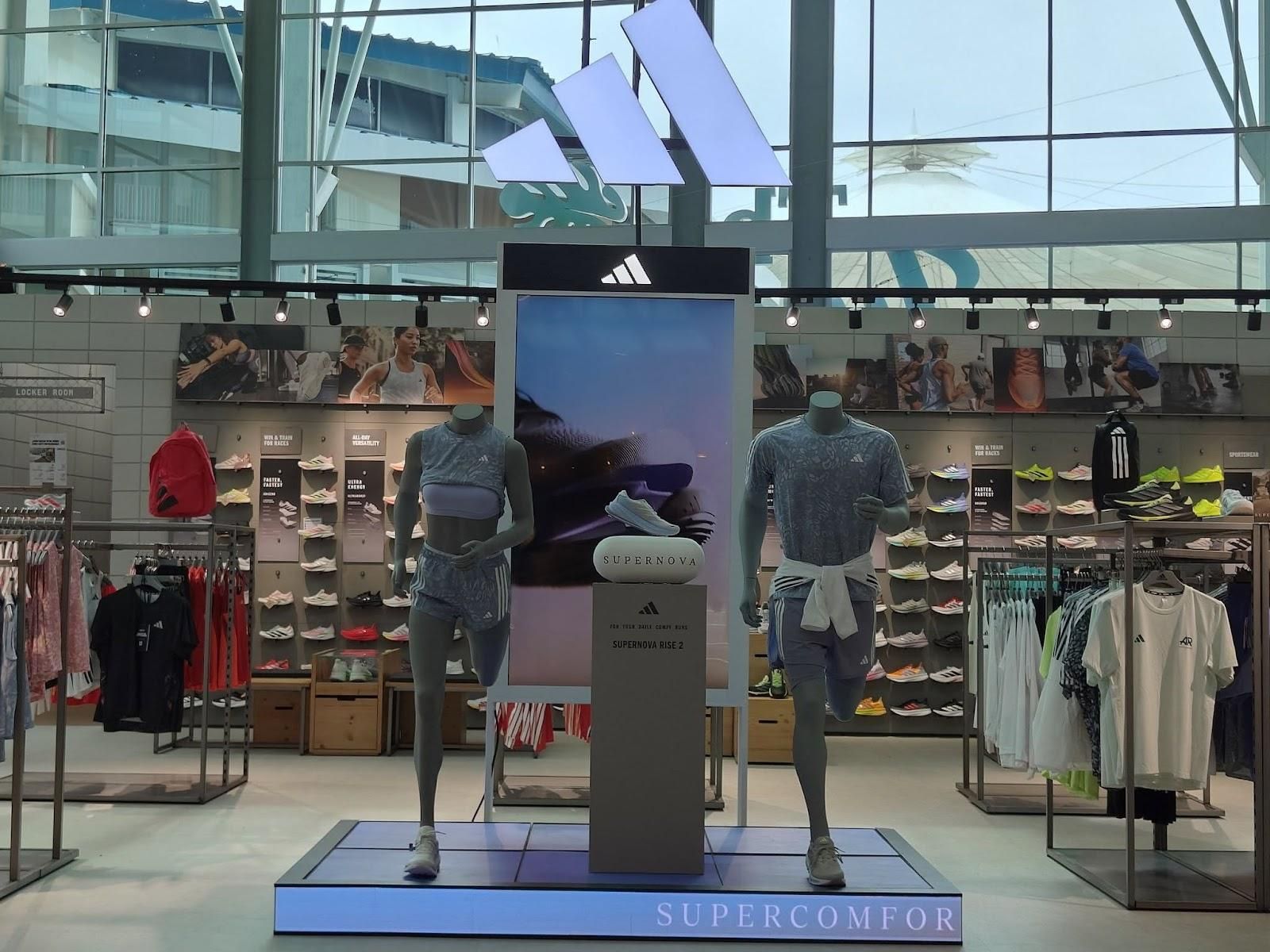 Adidas Permormance Concept Store is one of the sports store you can find at Jungceylon Phuket