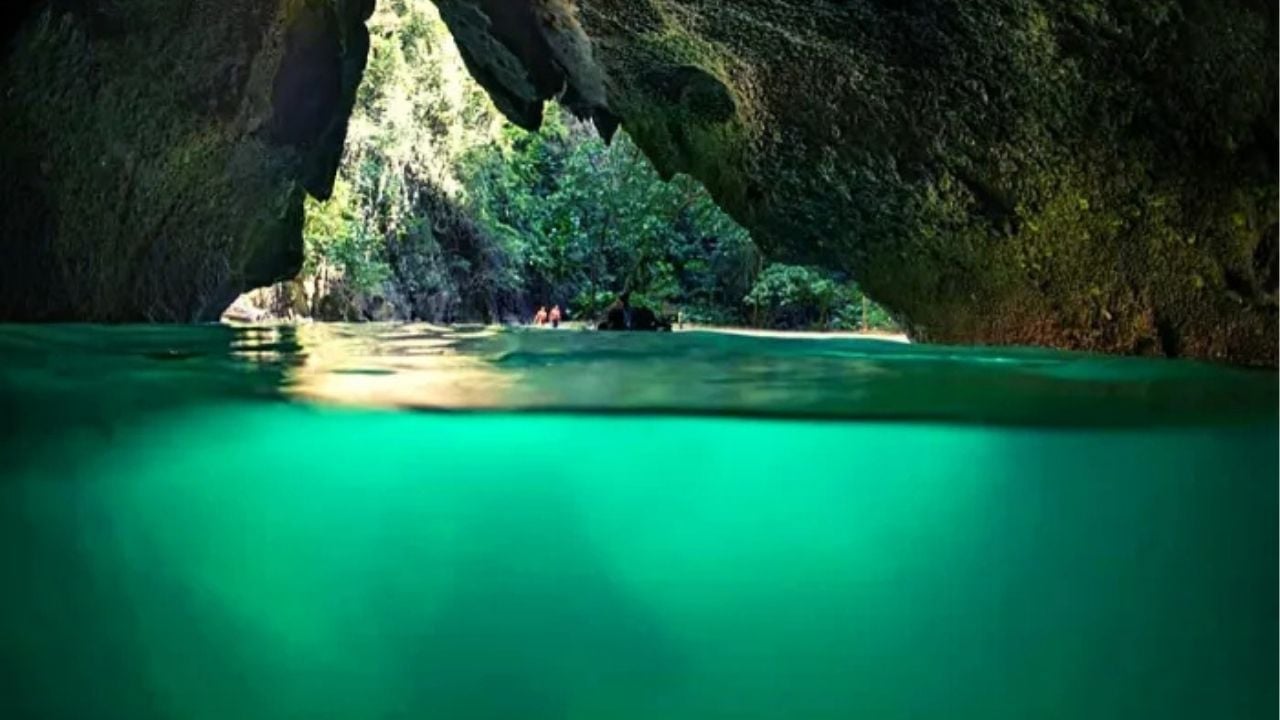 The Emerald cave | Photo taken from the Lanta Tourist Centre website