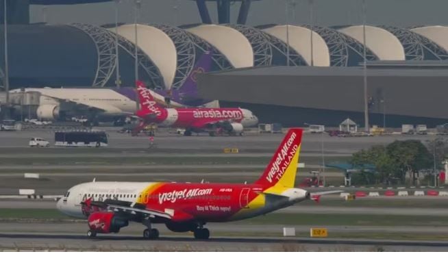 Thai pilots take flight over foreign hires on local routes | News by Thaiger