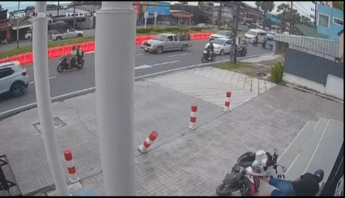 Foreign biker crashes head-on into Phuket showroom steps | News by Thaiger