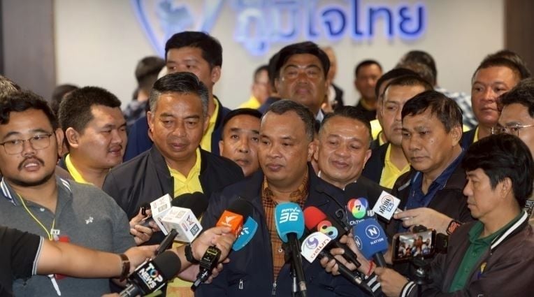 50 Chumphon politicians jump ship to back Anutin’s Bhumjaithai | News by Thaiger