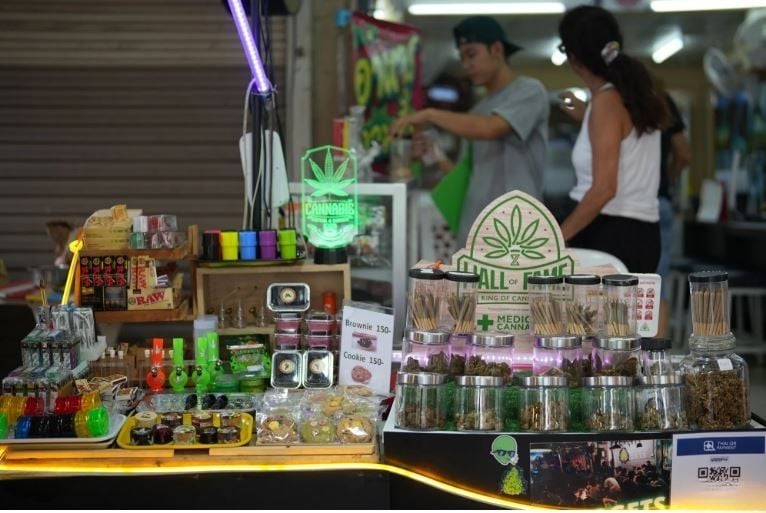 Cannabis clampdown: Thailand limits buds to 5 medical uses | News by Thaiger