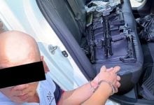 Malaysian man caught smuggling weapons into Thailand for 70,000 baht | Thaiger