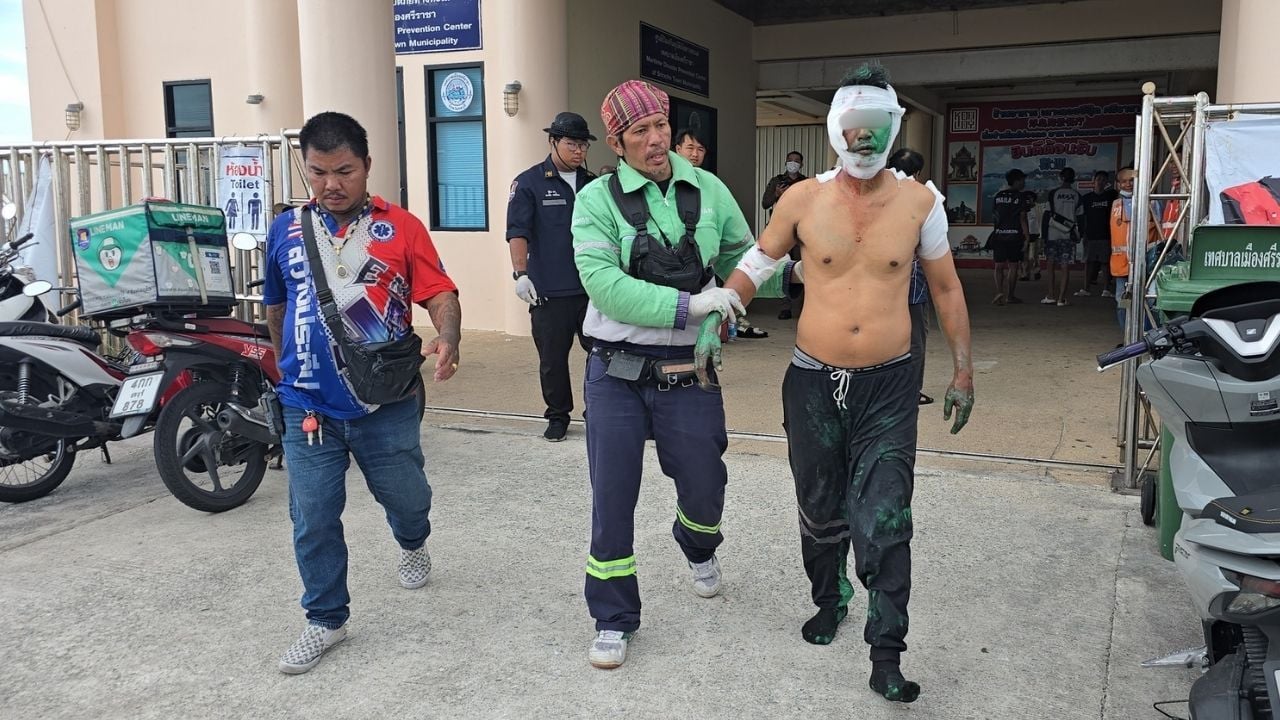 Thai boat driver attacked by crowbar
