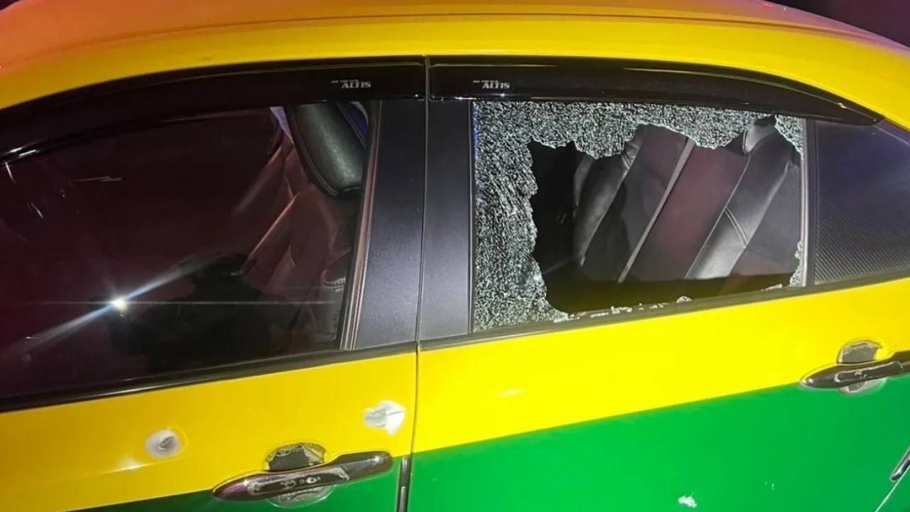 Bangkok taxi passenger injured in random shooting, suspect blames mental illness | Thaiger