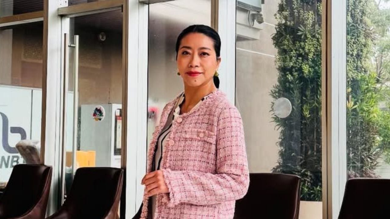 Thai news host brakes her work after drama over depression mocking