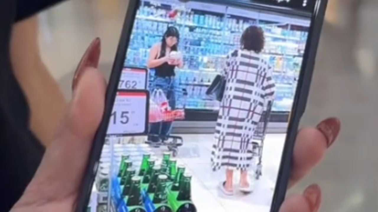 Thai man with 4 phones arrested for filming woman in Lampang | Thaiger