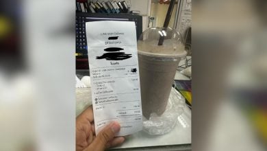 Thai man slams restaurant for blending green chicken curry in smoothie | Thaiger