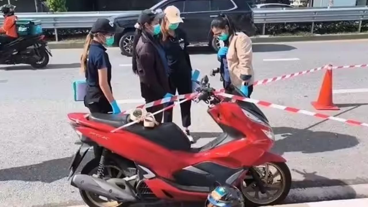 Thai woman dies after she avoids crashing into another motorcyclist on Nonthaburi road