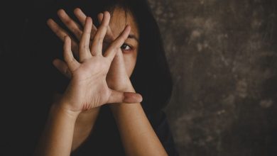 Thai mother accused of pimping out 12 year old daughter to old men in Loei | Thaiger
