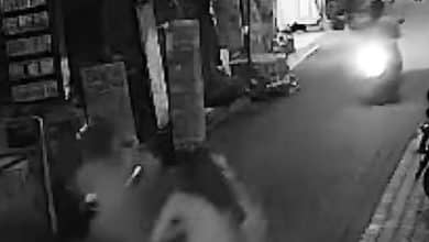 2 Irish women seen on CCTV chasing thief on Chiang Mai road | Thaiger