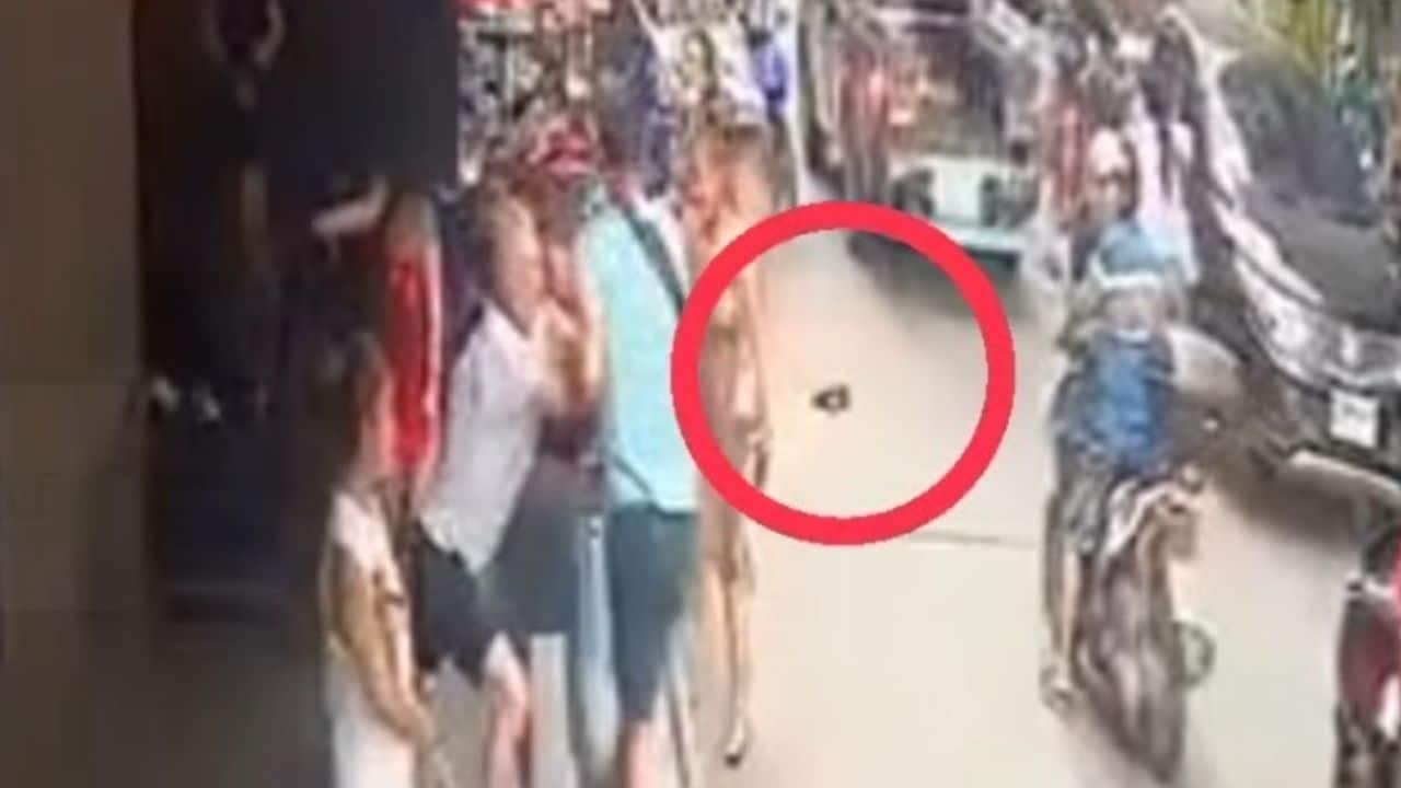 Thai woman loses bag intervening foreign boyfriend's fight on Pattaya street