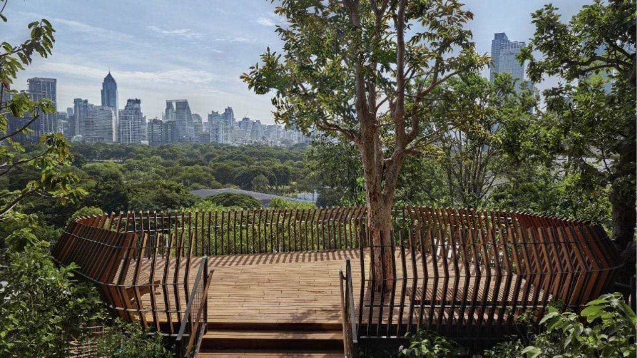 The viewpoint from the Dusit Arun