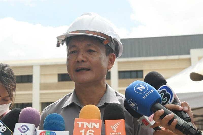 Bangkok races to fill sinkhole with sand before reopening | News by Thaiger