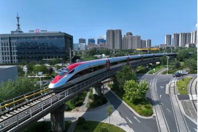 Thai-China rail delays pile up as minister faces tough test | News by Thaiger