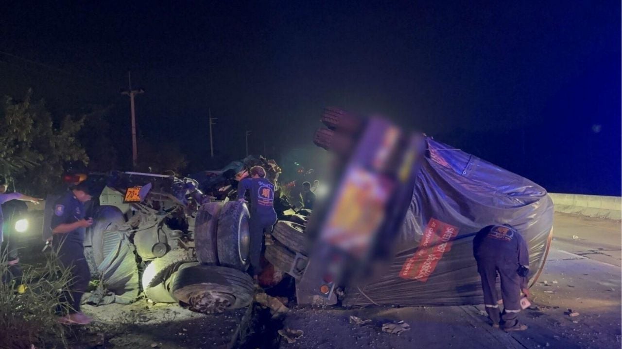 Chon Buri truck crash kills woman, injures 5 in pile-up | Thaiger
