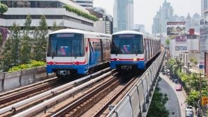 Bangkok faces fare hike as 20 baht train cap set to end | Thaiger