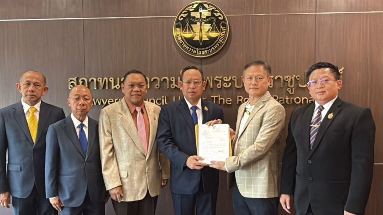 Lawyers in Thailand accused of faking papers to steal estate | Thaiger