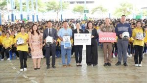 Pattaya road safety drive wraps up with helmets and hope | Thaiger