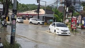 Battered by the storm: 44 Thai provinces face flash flood threat | Thaiger