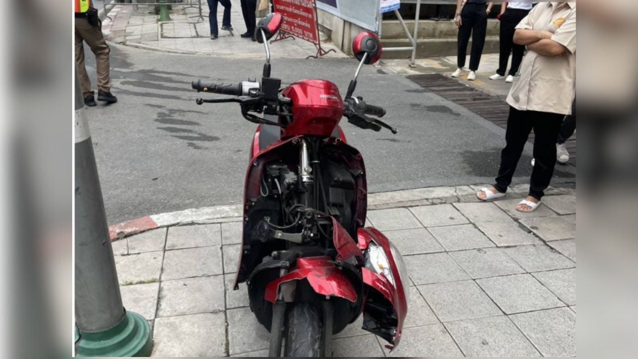 Rush hour horror: Motorcyclist crushed by Bangkok bus (video) | Thaiger