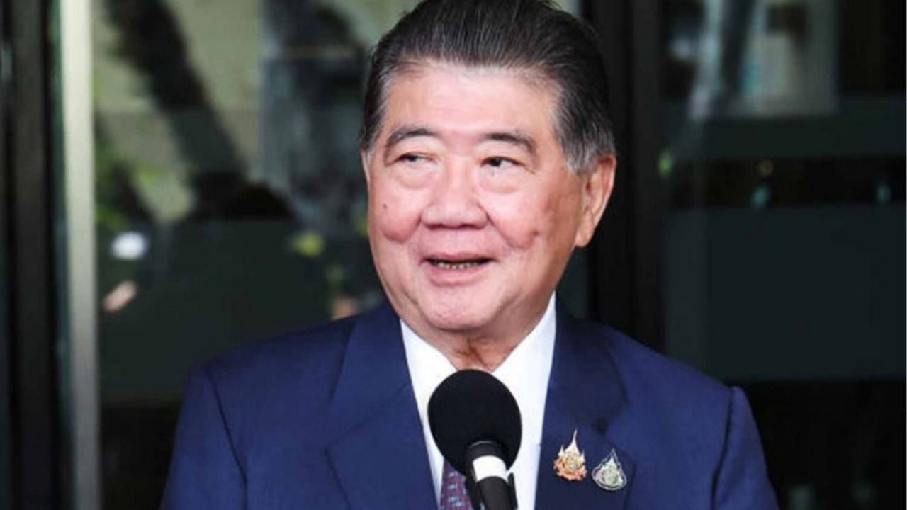 Phumtham faces legal heat over House dissolution request | Thaiger