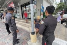 Pattaya police escort mother and child home after begging incident | Thaiger