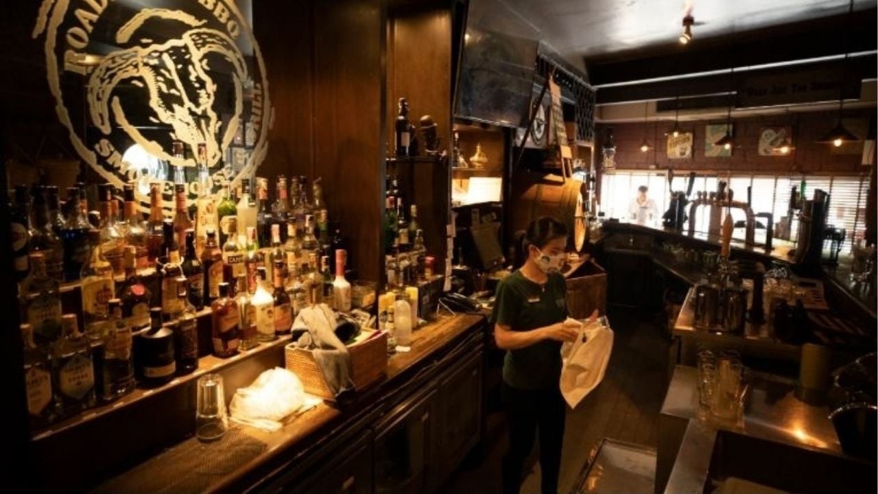 Thailand lifts afternoon booze ban to boost restaurants | Thaiger