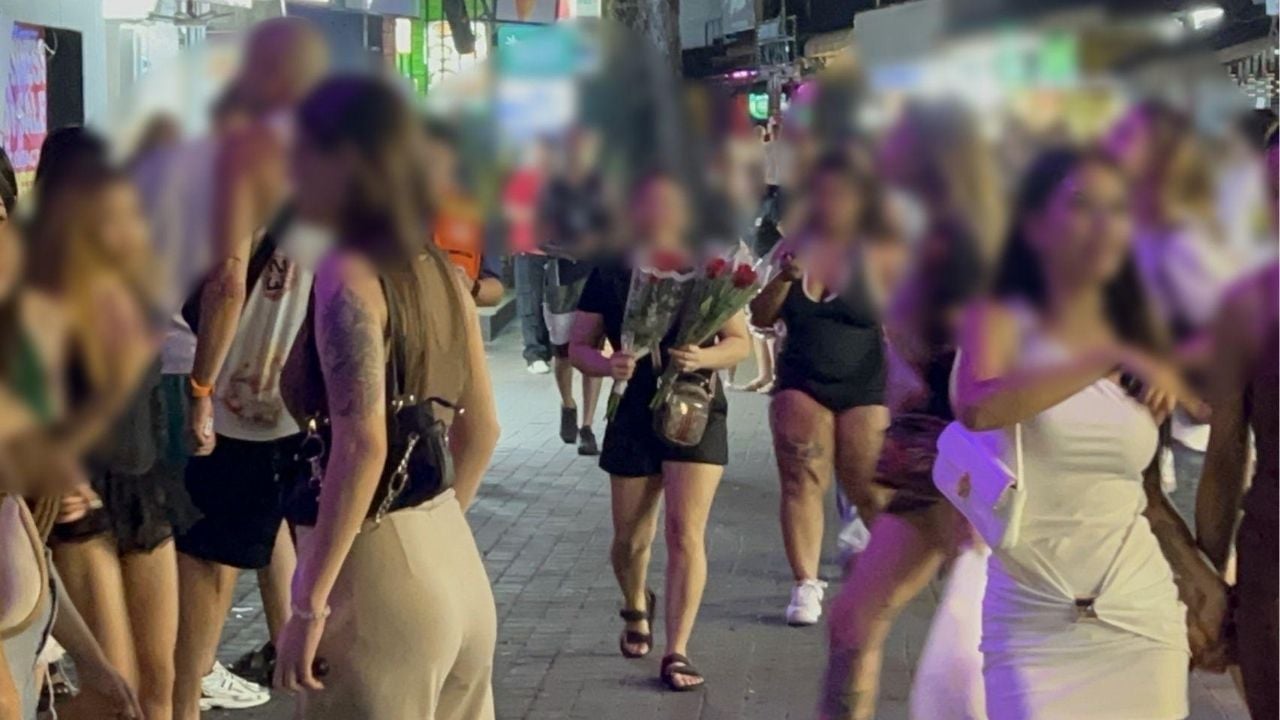Foreigners slammed for using kids to sell roses on Pattaya strip | Thaiger
