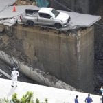 Bangkok road collapse leaves 31 streets without tap water | Thaiger