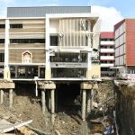 Vajira Hospital reopens after Bangkok giant sinkhole scare (video) | Thaiger