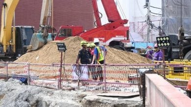 Bangkok races to fill sinkhole with sand before reopening | Thaiger