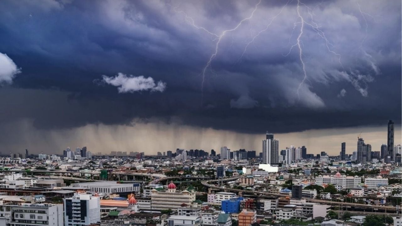 Thailand braces for floods and heavy rains amid monsoon trough | Thaiger