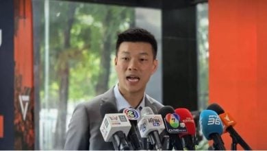 People’s Party leader stands firm on lese majeste reform stance | Thaiger