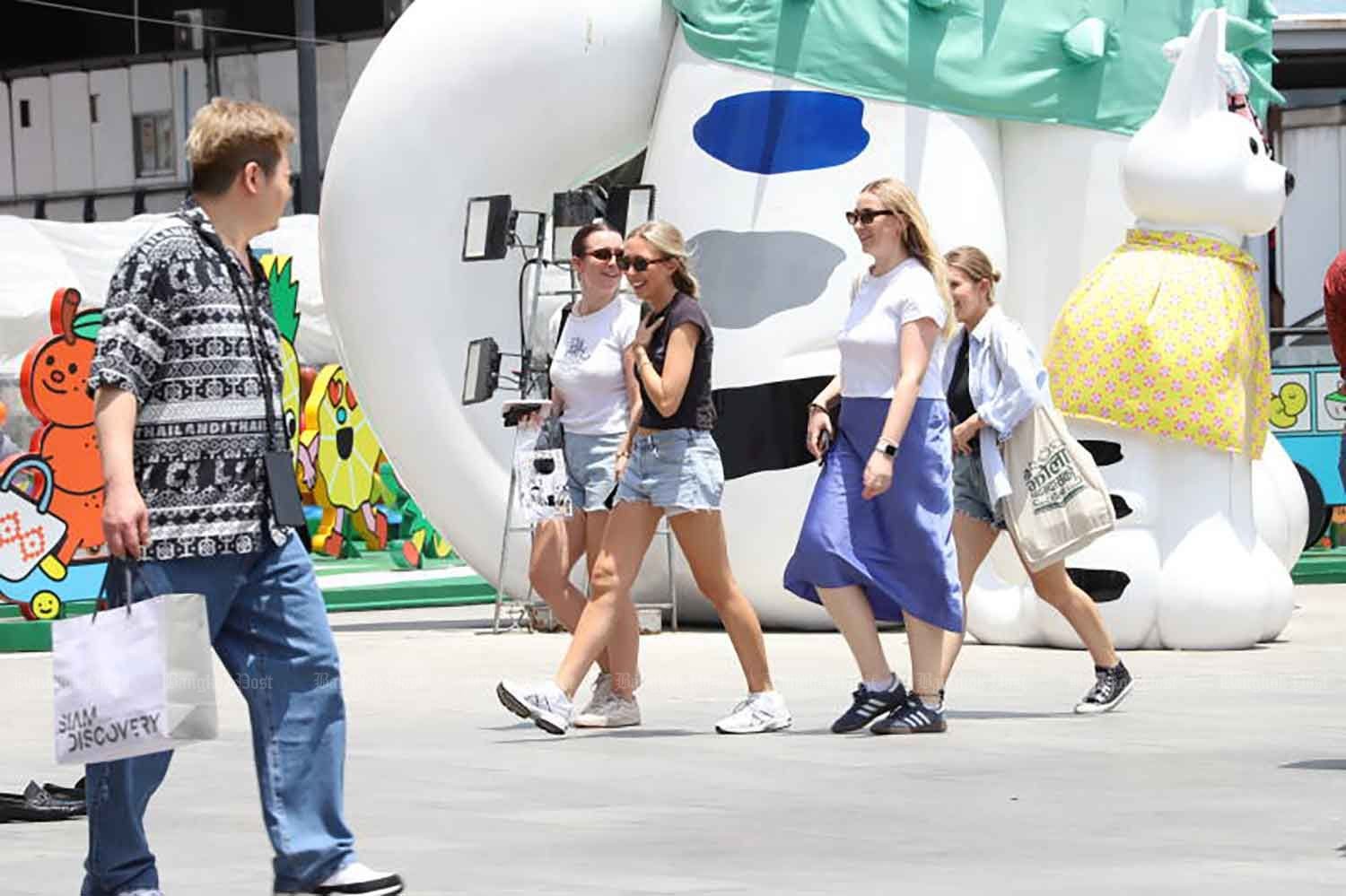 Tourism chiefs demand cash coupons for foreign visitors | News by Thaiger
